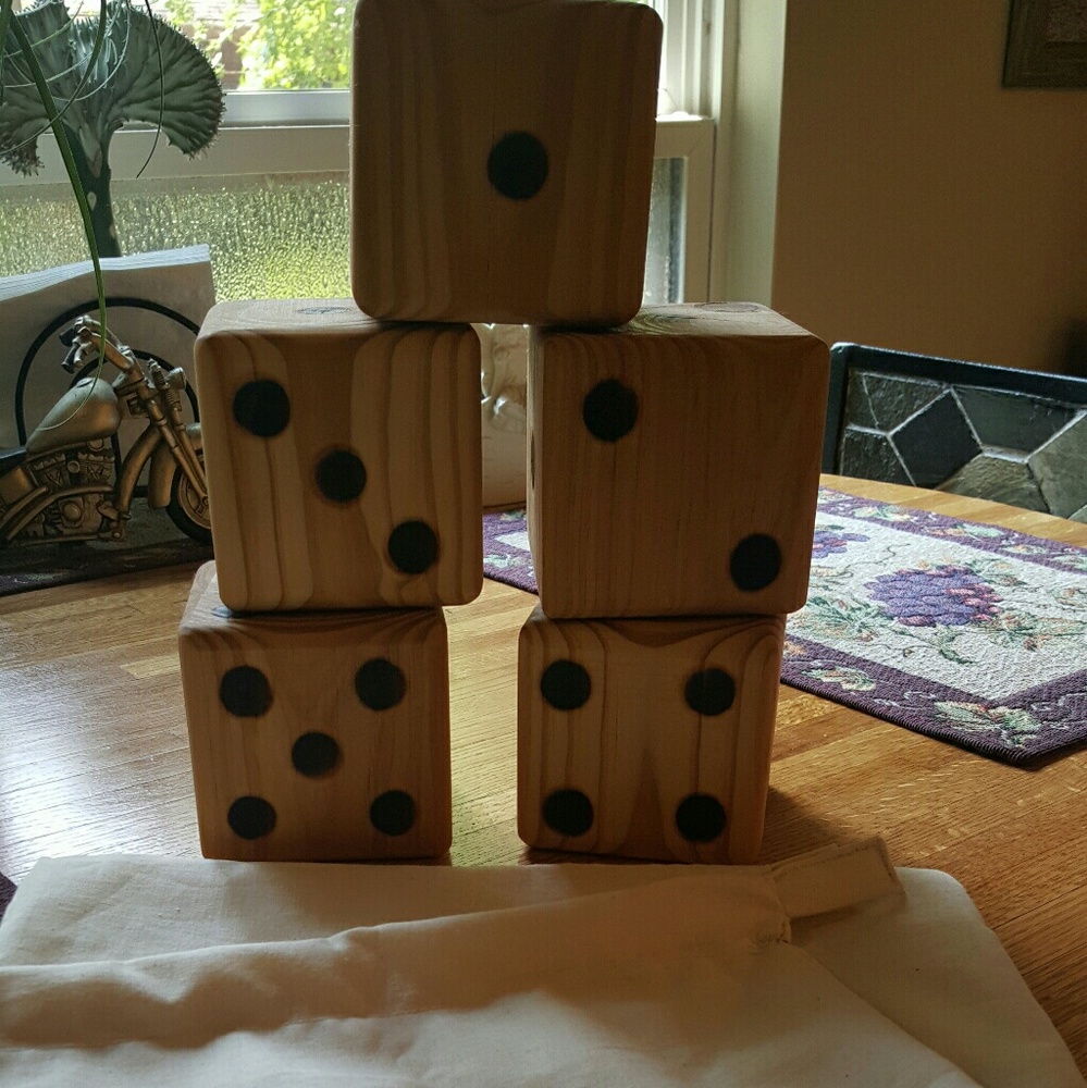 Yard Yahtzee set